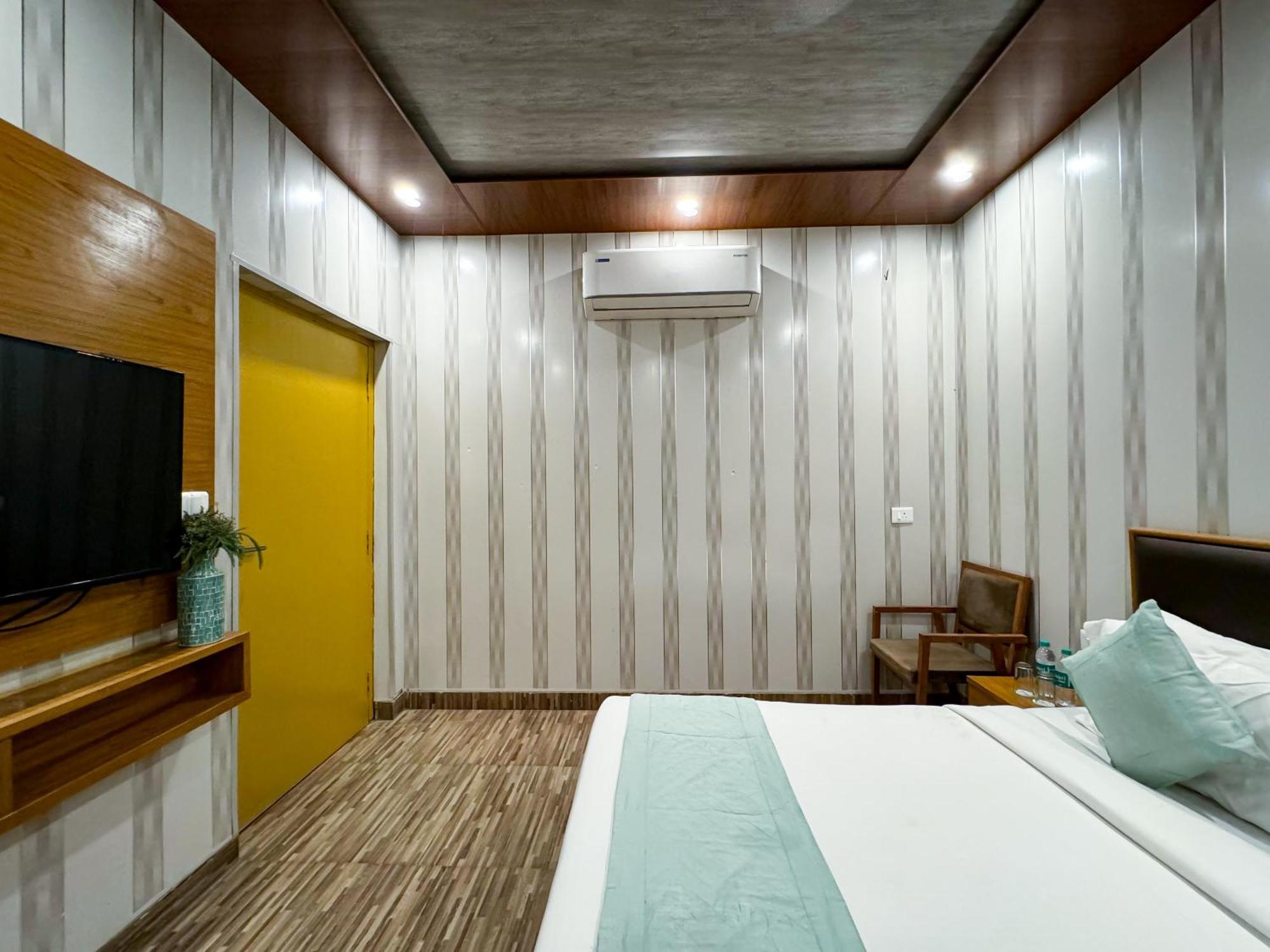 The White Oak Corbett Spa & Resort Ramnagar  Bagian luar foto
