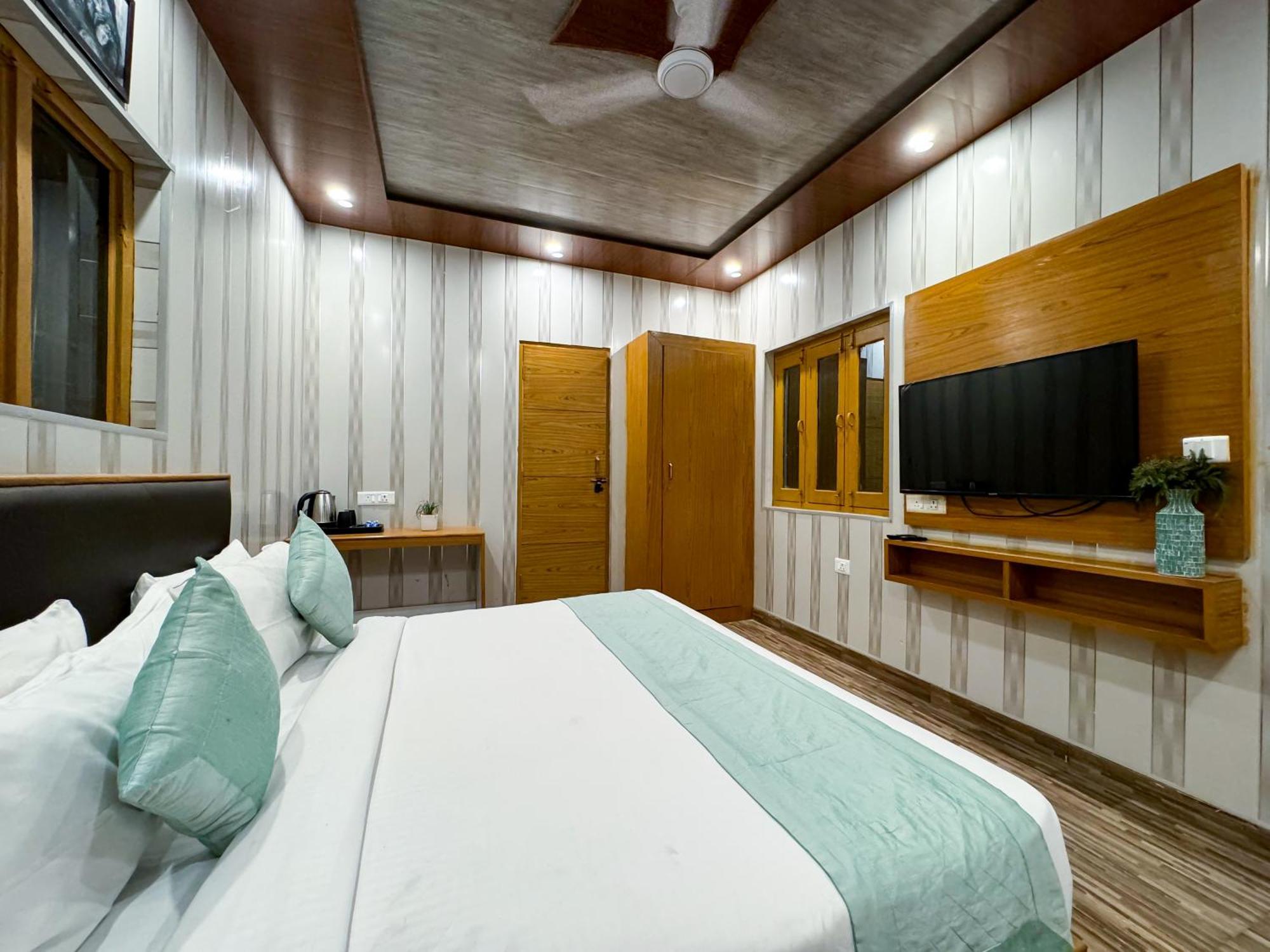 The White Oak Corbett Spa & Resort Ramnagar  Bagian luar foto