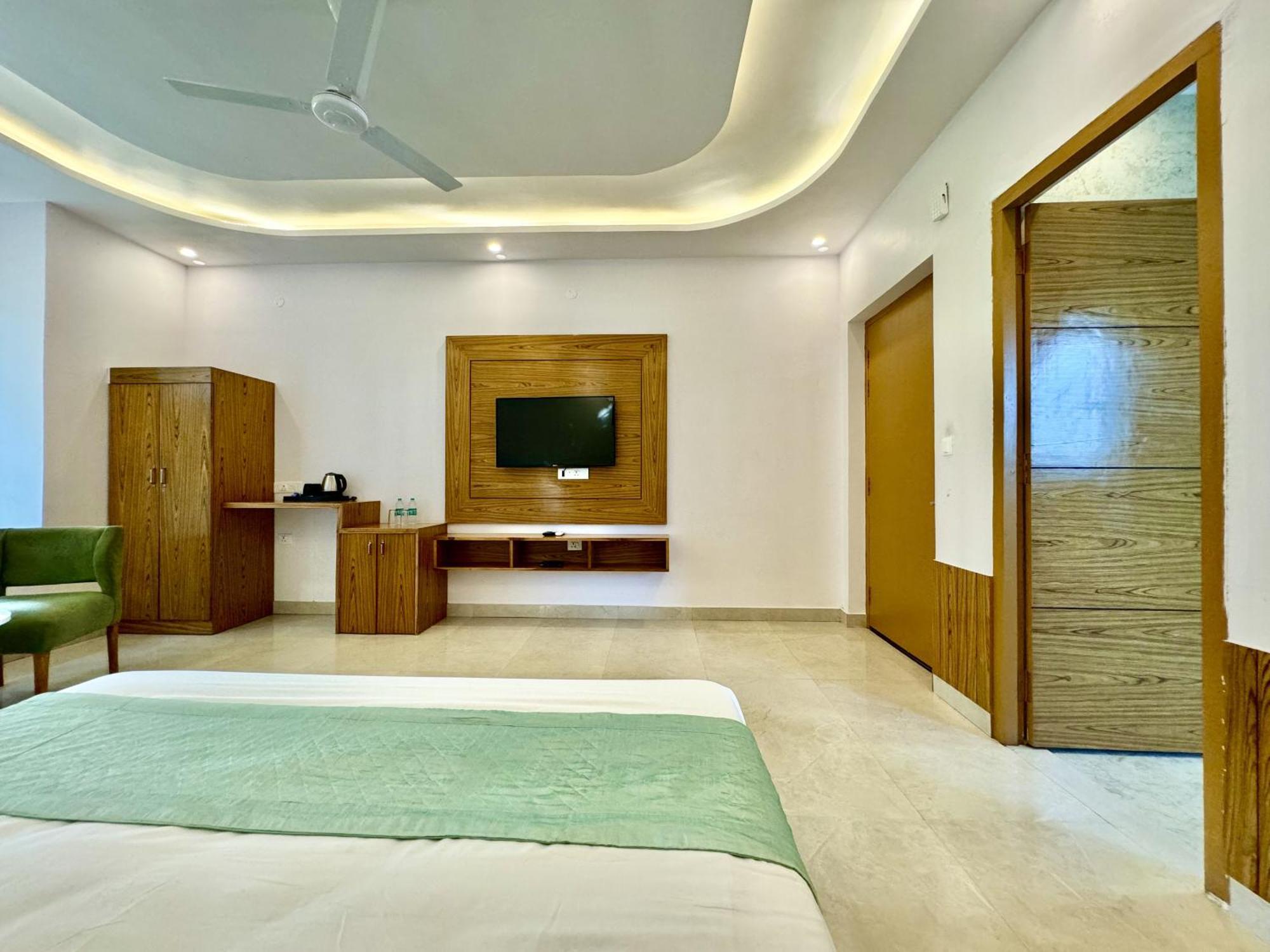 The White Oak Corbett Spa & Resort Ramnagar  Bagian luar foto