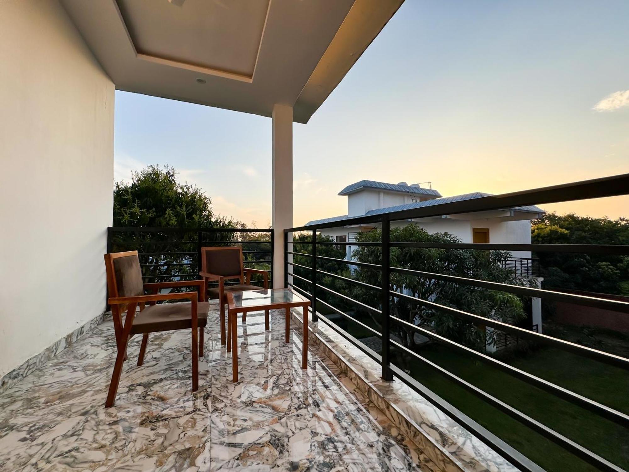 The White Oak Corbett Spa & Resort Ramnagar  Bagian luar foto