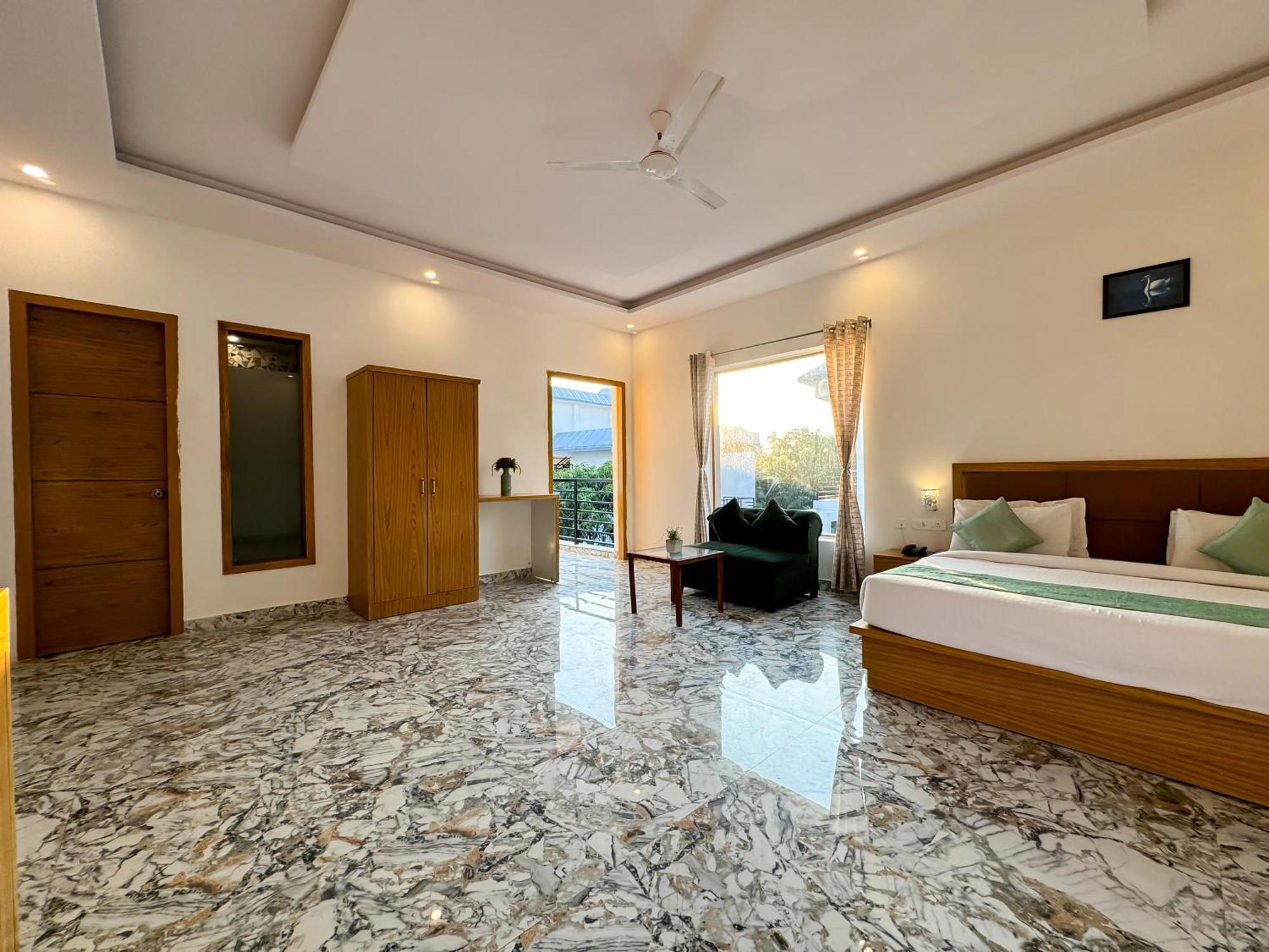 The White Oak Corbett Spa & Resort Ramnagar  Bagian luar foto