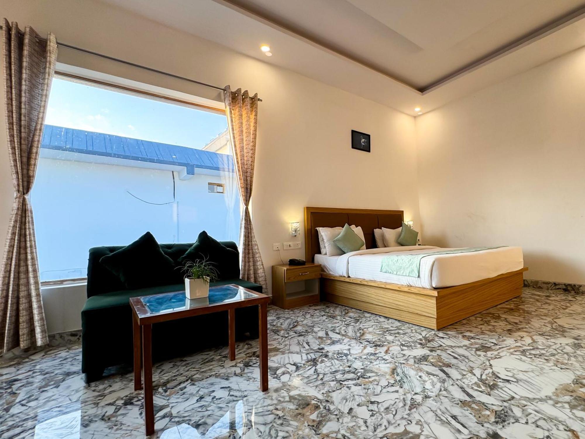 The White Oak Corbett Spa & Resort Ramnagar  Bagian luar foto