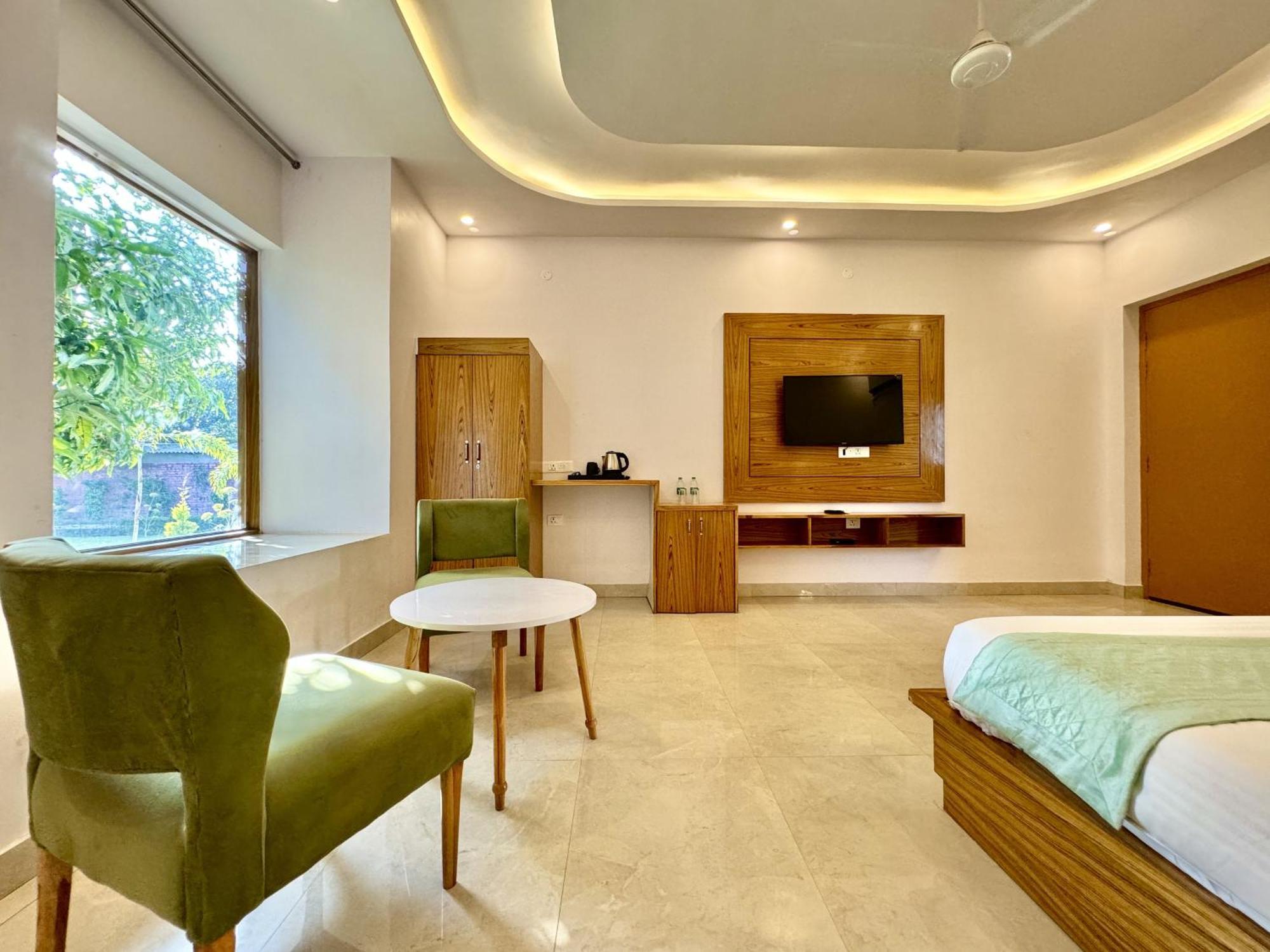 The White Oak Corbett Spa & Resort Ramnagar  Bagian luar foto